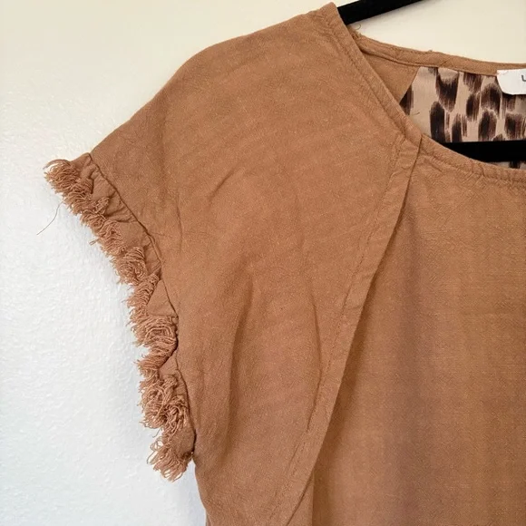 Umgee Brown Linen Leopard Print Blouse Size Small - Picture 3 of 14